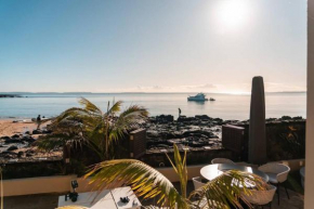 Takapuna Beachfront with Stunning Views